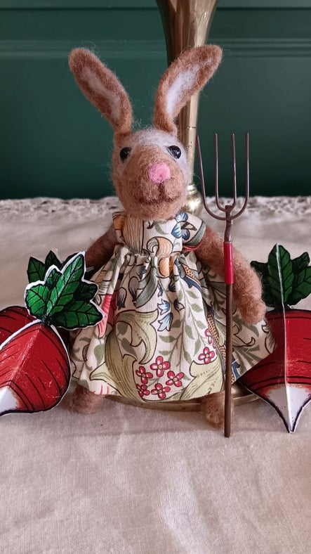 Felted mouse dressed in William Morris fabric